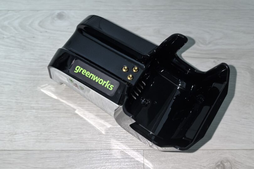 Greenworks SV24360
